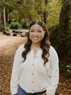 Meet your Posher, Aira